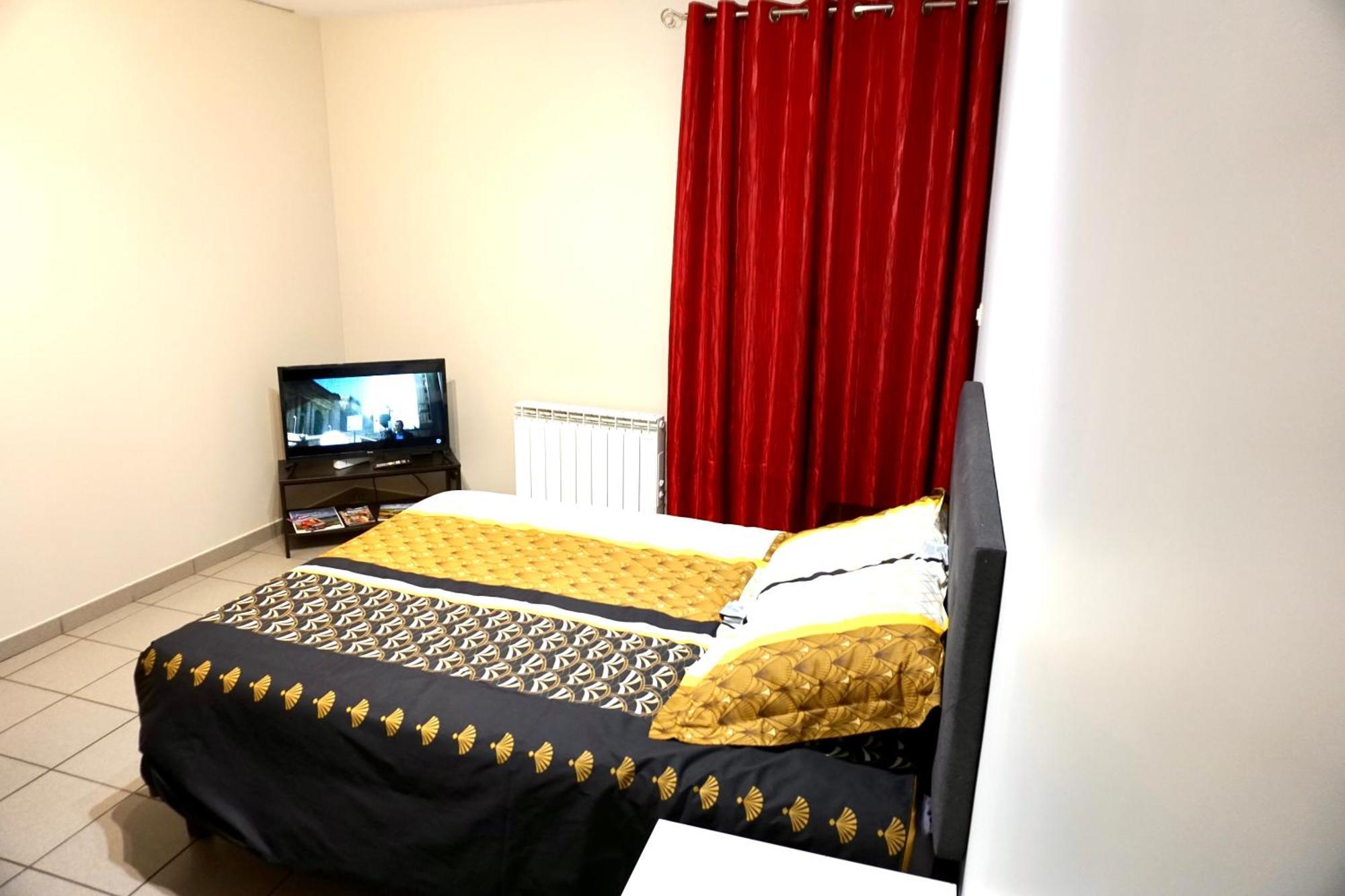 Charmant studio centre ville Le Puy-en-Velay Esterno foto